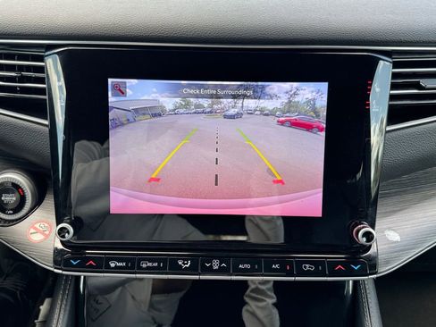 Used 2024 Jeep Wagoneer Series III image 26