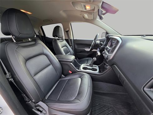 Used 2020 Chevrolet Colorado LT w/ Colorado RST Special Edition image 11