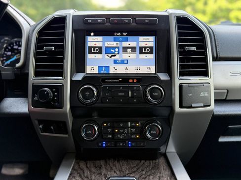 Used 2019 Ford F350 Lariat w/ Chrome Package AWD/4WD image 15