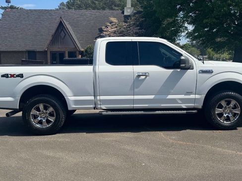 Used 2015 Ford F150 XLT w/ Equipment Group 302A Luxury image 9