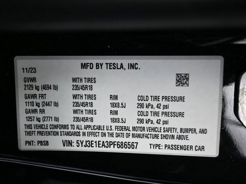 Used 2023 Tesla Model 3 Standard Range image 8