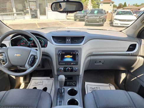 Used 2016 Chevrolet Traverse LS AWD/4WD image 13