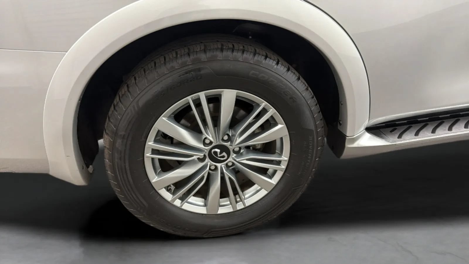 Used 2021 INFINITI QX80 Luxe RWD image 25