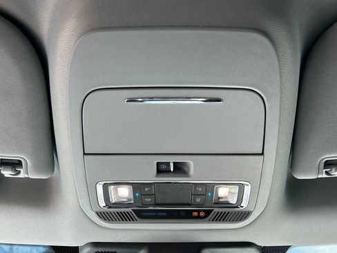 Used 2023 Ford F250 Lariat w/ Chrome Package image 16