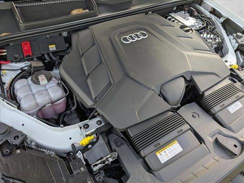 New 2026 Audi Q7 3.0T Premium Plus AWD/4WD image 18