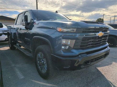 Certified 2024 Chevrolet Silverado 2500 Custom w/ Custom Value Package image 2