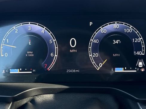 Used 2023 Jeep Grand Cherokee Limited w/ Luxury Tech Group II image 26