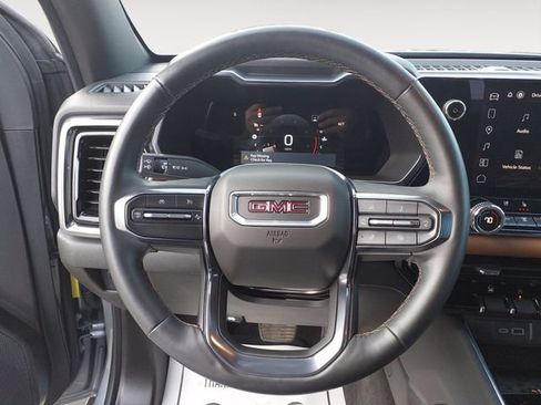 Used 2023 GMC Canyon AT4 w/ AT4 Premium Package AWD/4WD image 13