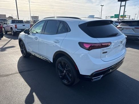 Used 2025 Buick Envision Sport Touring image 6