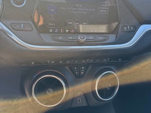 Used 2021 Chevrolet Blazer LT image 15