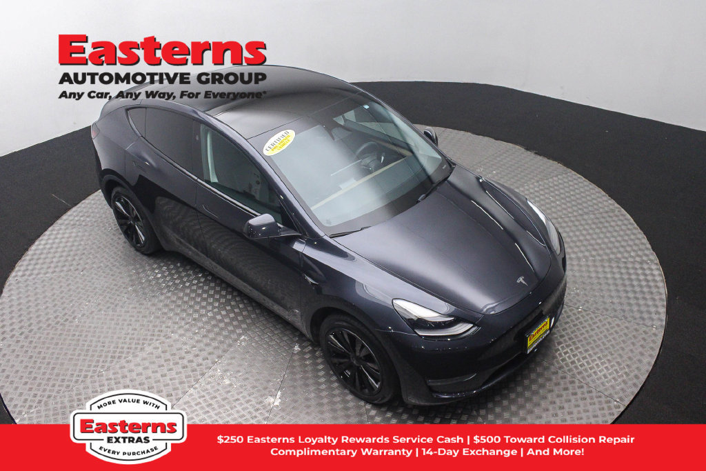 Used 2024 Tesla Model Y Long Range AWD/4WD image 4
