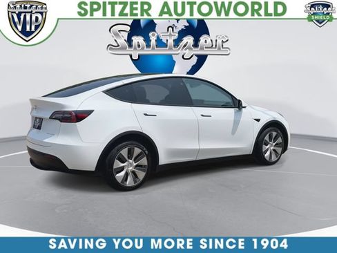 Used 2021 Tesla Model Y Long Range AWD/4WD image 9