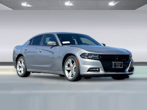 Used 2016 Dodge Charger R/T image 7