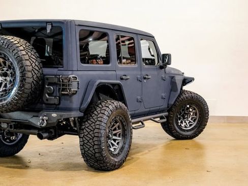 Used 2024 Jeep Wrangler Unlimited Rubicon w/ Technology Group image 15