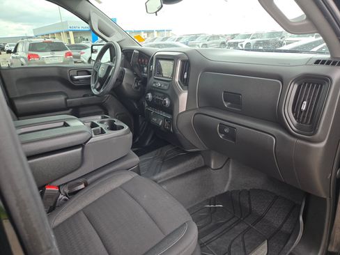 Certified 2022 Chevrolet Silverado 1500 Custom image 23