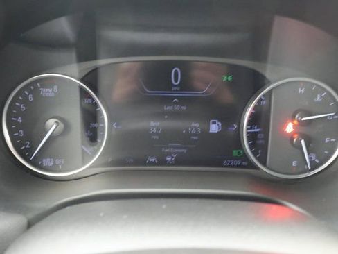 Used 2023 Buick Enclave Avenir image 14