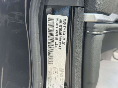 Used 2026 Jeep Grand Cherokee Limited AWD/4WD image 32