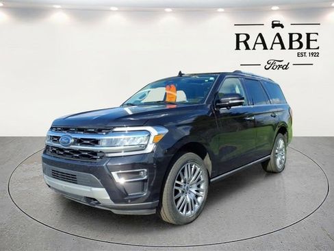 Used 2023 Ford Expedition Limited AWD/4WD image 4