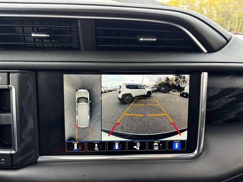 Used 2022 GMC Yukon Denali w/ Max Trailering Package AWD/4WD image 28