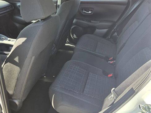 Used 2024 Honda HR-V LX image 11