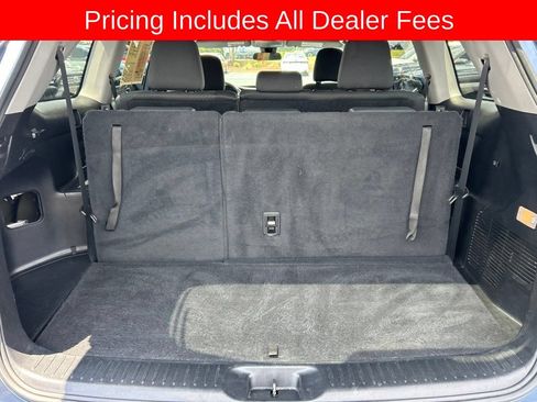 Used 2019 Toyota Highlander LE FWD image 15