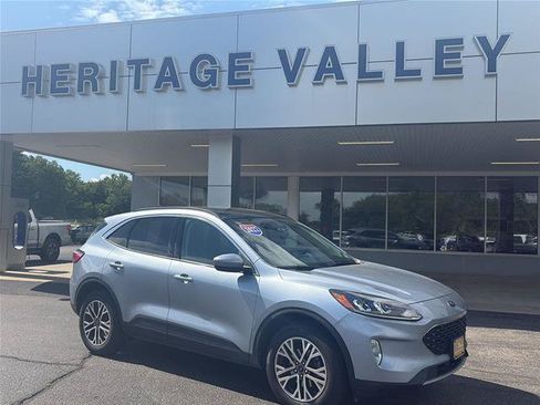 Certified 2022 Ford Escape SEL w/ Technology Package AWD/4WD image 1