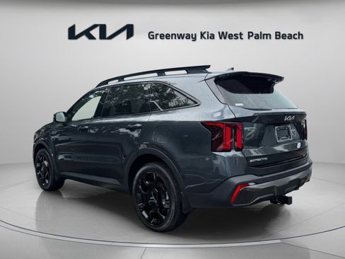 Certified 2024 Kia Sorento SX Prestige w/ Sage Leather Package AWD/4WD image 5