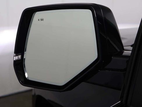 Used 2020 Cadillac Escalade Platinum AWD/4WD image 39