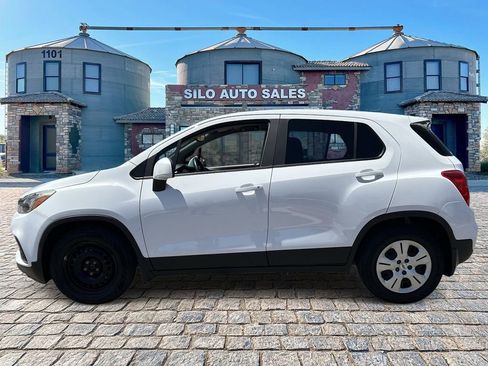 Used 2019 Chevrolet Trax LS w/ LPO, Protection Package FWD image 2