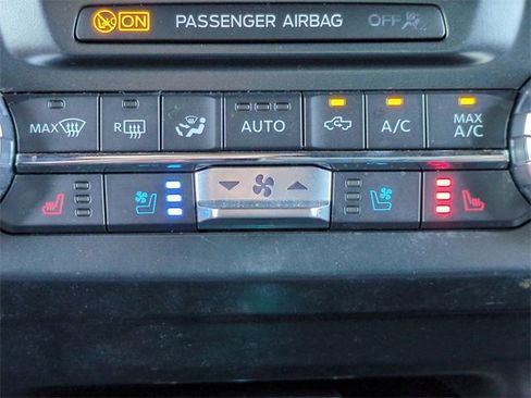 Certified 2022 Ford F250 Lariat w/ Lariat Value Package image 23