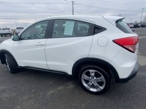 Used 2018 Honda HR-V LX image 6