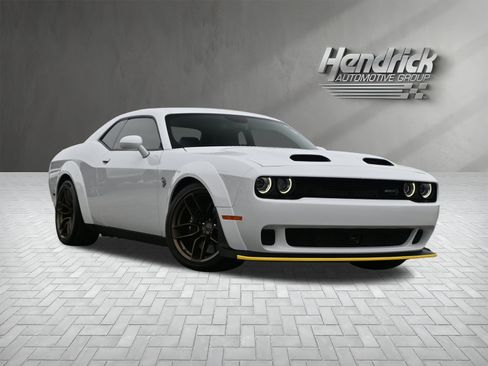 Used 2023 Dodge Challenger SRT Hellcat image 2