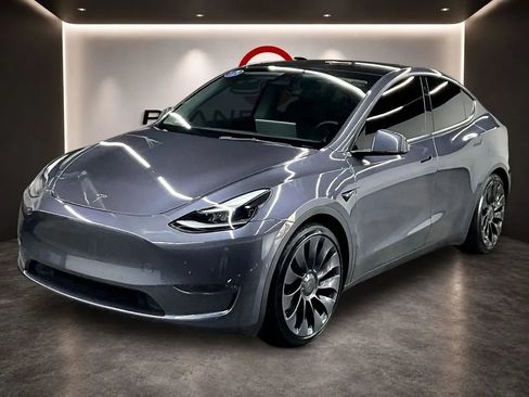 Used 2022 Tesla Model Y Performance AWD/4WD image 3