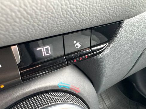 Used 2020 Chevrolet Blazer LT AWD/4WD image 12