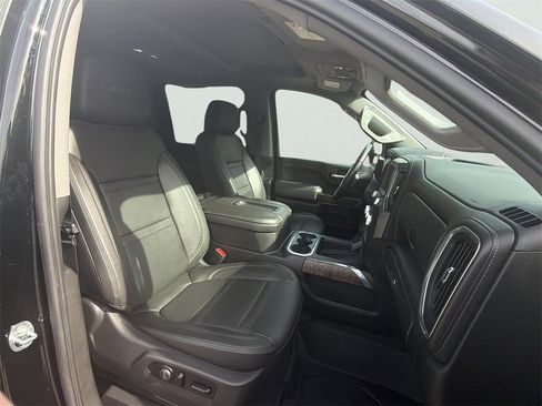 Used 2020 GMC Sierra 2500 Denali w/ Denali Ultimate Package image 8