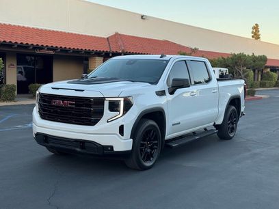 Used 2024 GMC Sierra 1500 Elevation