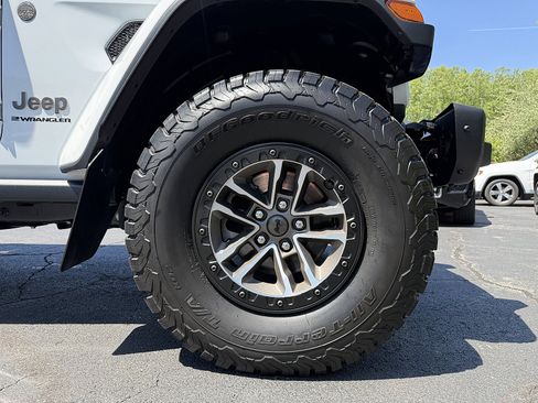 Used 2024 Jeep Wrangler Unlimited Rubicon 392 AWD/4WD image 8