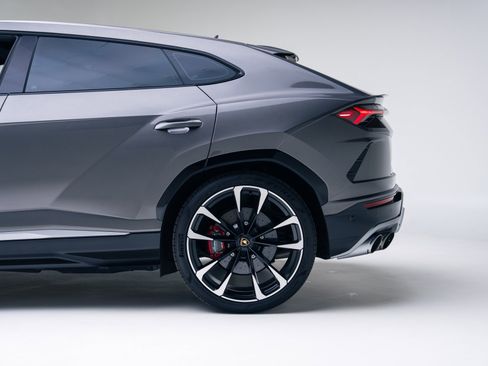 Used 2021 Lamborghini Urus image 15