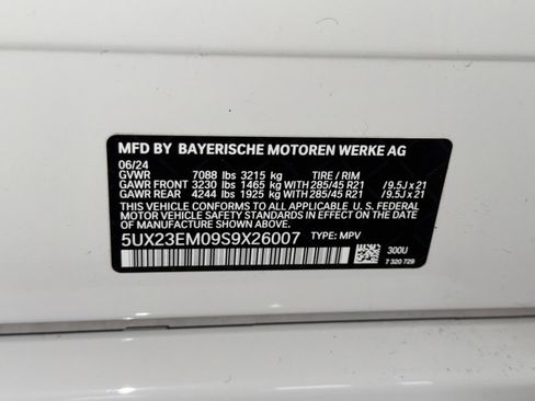 Certified 2025 BMW X7 xDrive40i w/ Premium Package image 39