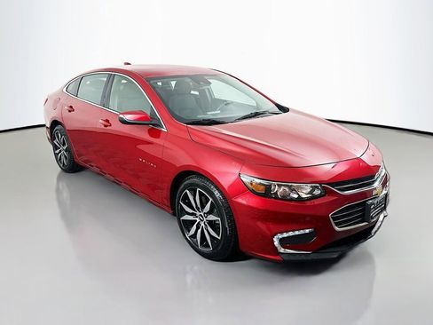 Used 2016 Chevrolet Malibu LT image 1