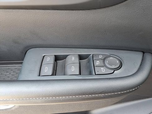 Used 2025 Buick Enclave Preferred FWD image 19