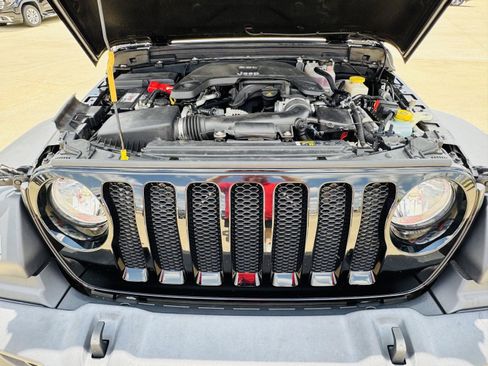 Used 2019 Jeep Wrangler Unlimited Sport S AWD/4WD image 37