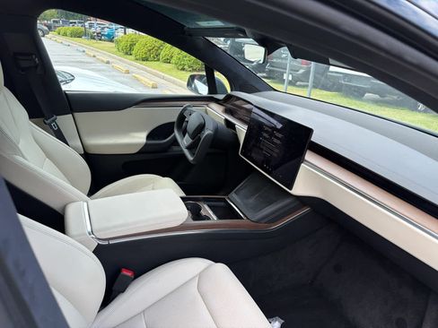 Used 2022 Tesla Model X AWD/4WD image 7