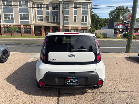 Used 2016 Kia Soul image 6