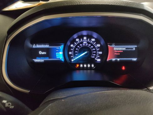 Used 2018 Ford Edge SEL w/ Equipment Group 201A FWD image 23
