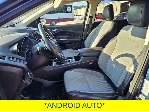 Used 2018 Ford Escape SE w/ SE Sport Appearance Package image 9