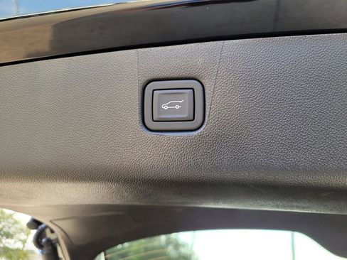 New 2026 Chevrolet Blazer LT image 8