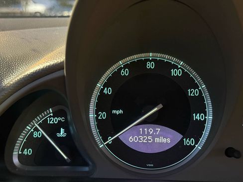 Used 2005 Mercedes-Benz SL 500 image 53