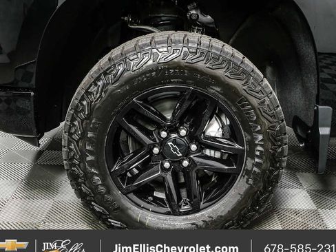 New 2026 Chevrolet Silverado 1500 Custom Trail Boss w/ Dark Appearance Package AWD/4WD image 32