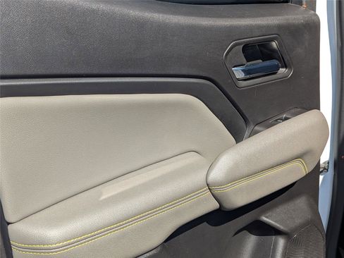 Used 2023 Chevrolet Colorado ZR2 w/ ZR2 Convenience Package III image 30